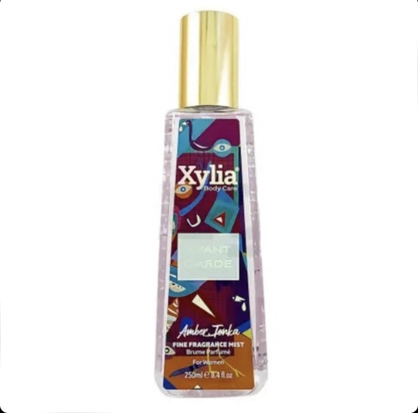 بادی اسپلش ایکسیلیا زنانه Xylia AVANT GARDE با رایحه کهربا و دانه تونکا حجم 250 میل